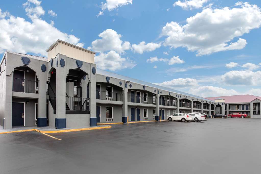 Days Inn - マンチェスター エクステリア 写真